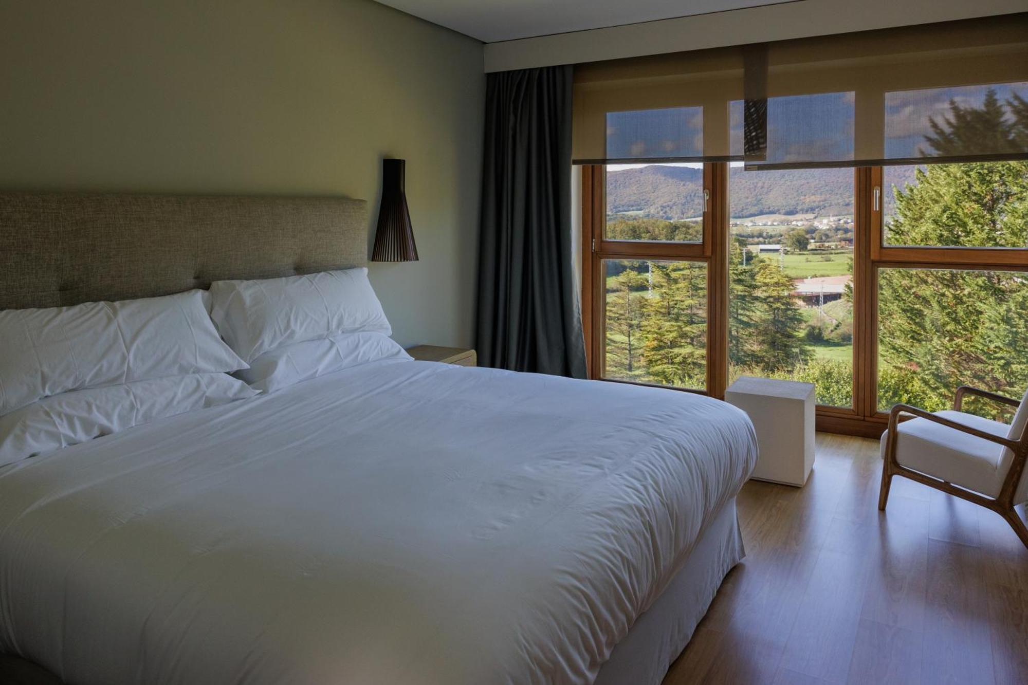 Hotel & Spa El Mirador De Ulzama Уррисола-Галайн Экстерьер фото